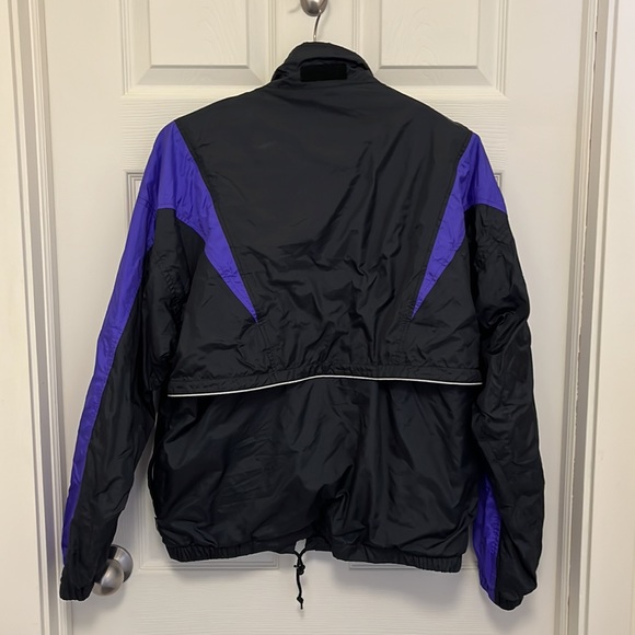 ASICS windbreaker - Picture 2 of 5